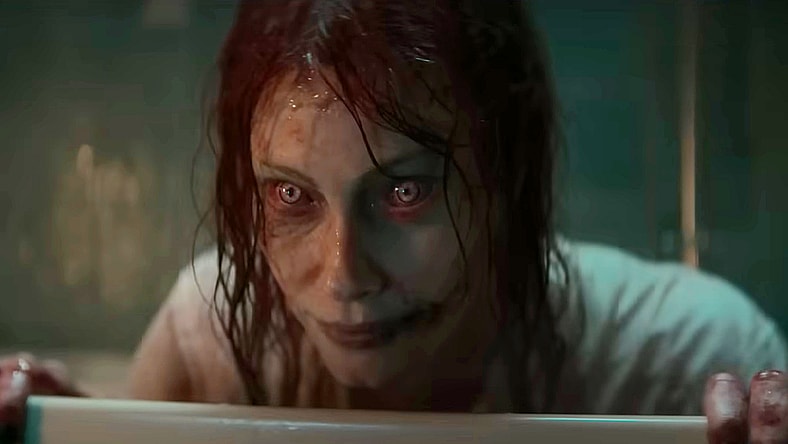 ALYSSA SUTHERLAND as Ellie in New Line Cinema’s horror film “EVIL DEAD RISE,” a Warner Bros. Pictures release. © 2023 Warner Bros. Entertainment Inc. All Rights Reserved. Photo courtesy of Warner Bros. Pictures.
