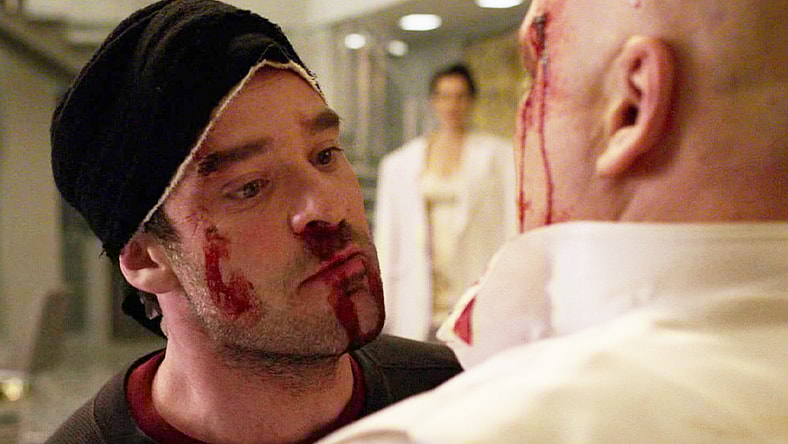 Matt Murdock (Charlie Cox) puts an end to the Kingpin's (Vincent D'Onofrio) reign in Daredevil S03E13 "A New Napkin" (2015), Marvel Entertainment