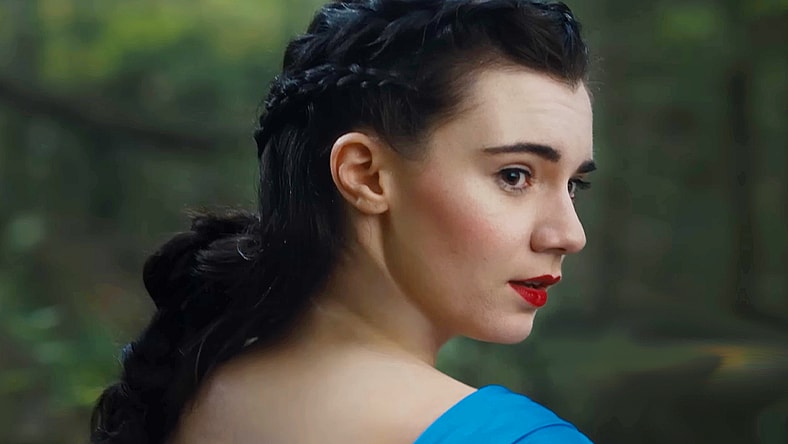 Brett Cooper makes her debut as Snow White in the trailer to Snow White and the Evil Queen (2023), Bentkey