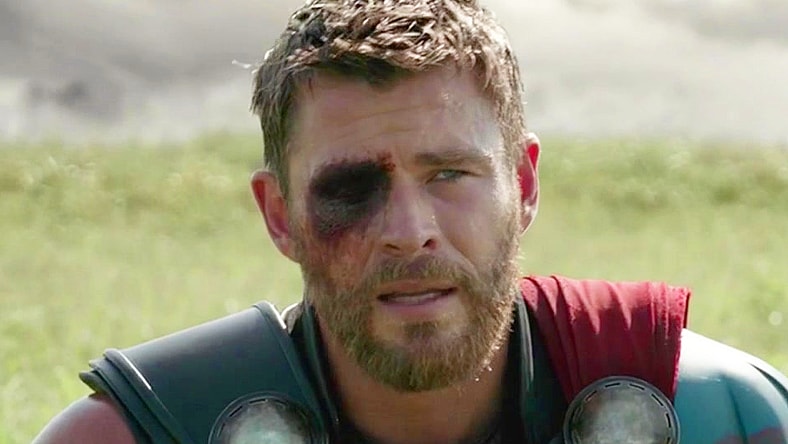 Thor (Chris Hemsworth) asks Odin (Anthony Hopkins) for advice in defeating Hela (Cate Blanchett) in Thor: Ragnarok (2017), Marvel Entertainment