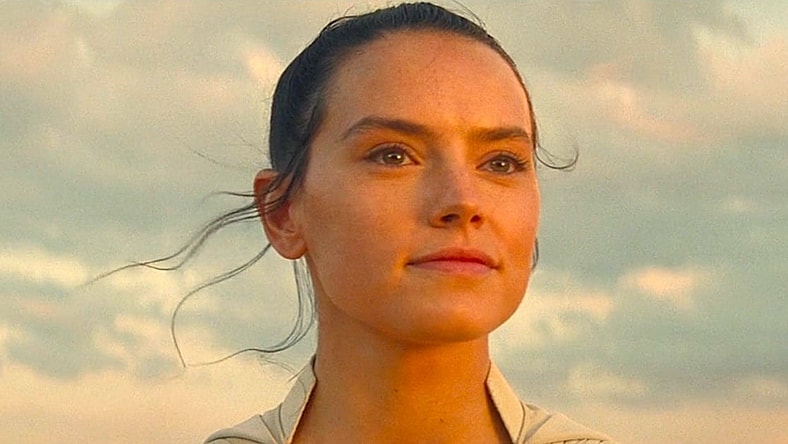 Rey Palpatine (Daisy Ridley) appropriates the Skywalker name in Star Wars Episode IX: The Rise of Skywalker (2019), Lucasfilm