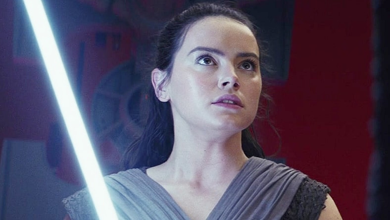 Rey (Daisy Ridley) prepares to fight alongside Kylo Ren (Adam Driver) in Star Wars: Episode IX - The Last Jedi (2017), Disney