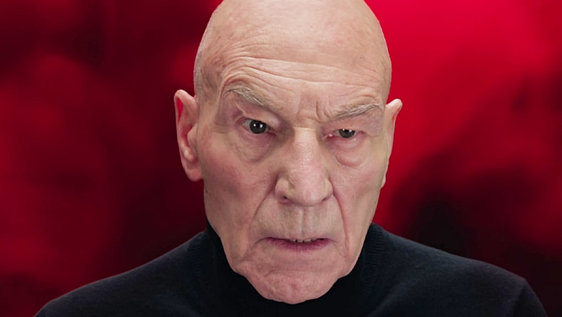 Charles Xavier (Patrick Stewart) enters the mind of Wanda Maximoff (Elizabethj Olsen) in Doctor Strange in the Multiverse of Madness (2022), Marvel Entertainment