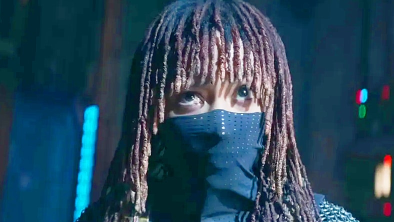 Mae (Amandla Stenberg) finds herself in the headlights of a passing airship in The Acolyte (2024), Disney