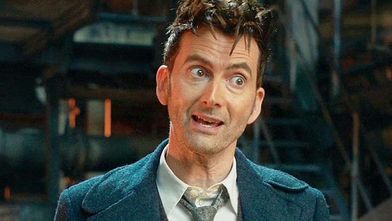 The Doctor (David Tennant) expresses concern over Rose (Yasmin Finney) and Donna's (Catherine Tate) ongoing dance with Human-Time Lord Meta-Crisis in Doctor Who Special 302 "The Star Beast" (BBC)