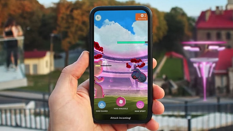 A player fights a Dynamax Beldum in Pokémon GO on YouTube