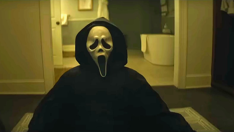 Ghostface needs a bathroom break in Scream 7 (2026), Paramount Pictures