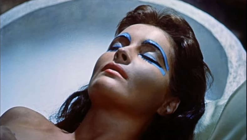 Princess Anaka (Yvonne Furneaux) in The Mummy (1959), Hammer Film Productions