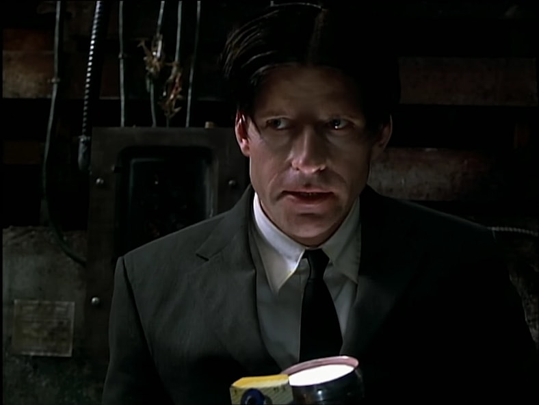 Crispin Glover blows a fuse in Willard (2003), New Line Cinema