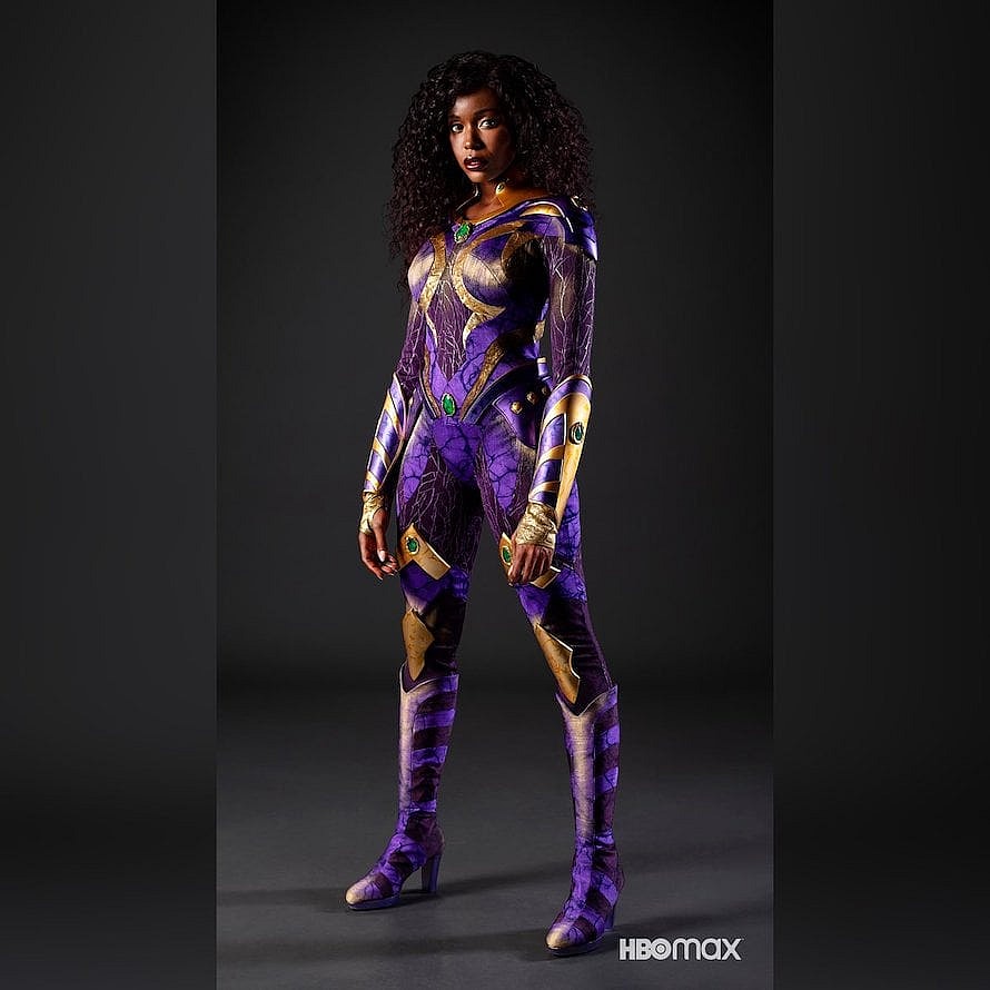 Starfire costume-Anna Diop in Titans 2