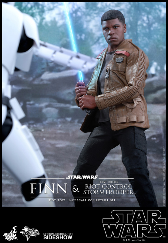 Hot Toys Finn and First Order Riot Control Stormtrooper