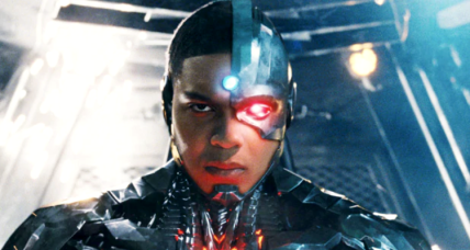 Ray Fisher and Cyborg Out from The Flash