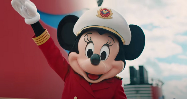 Mickey Mouse através dos parques da Disney no YouTube