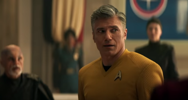 Star Trek's Anson Mount Shows Support for Star Wars' Actress Moses Ingram