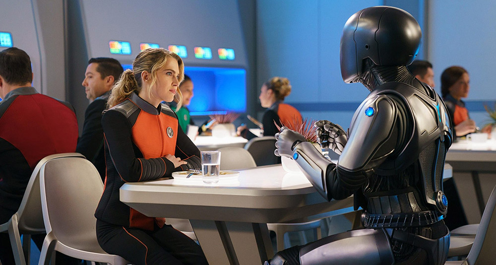 Charly Burke talks to Isaac in The Orville: New Horizons