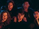 A cast of kids screaming in Are You Afraid of the Dark