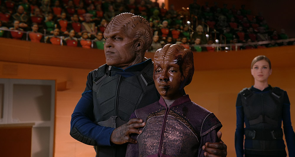 Bortus brings Topa before the Union council in The Orville