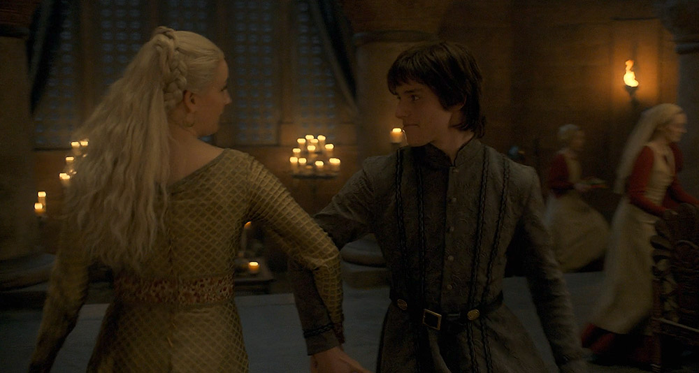 Two children of the royal family dancing at the House of the Dragon, HBO