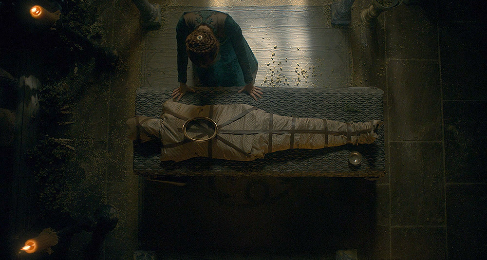 Alicent mourns her dead husband in House of the Dragon, HBO