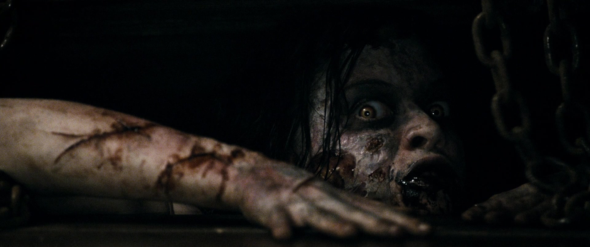 GameSpot on X: 🩸 New images from Evil Dead Rise!   / X