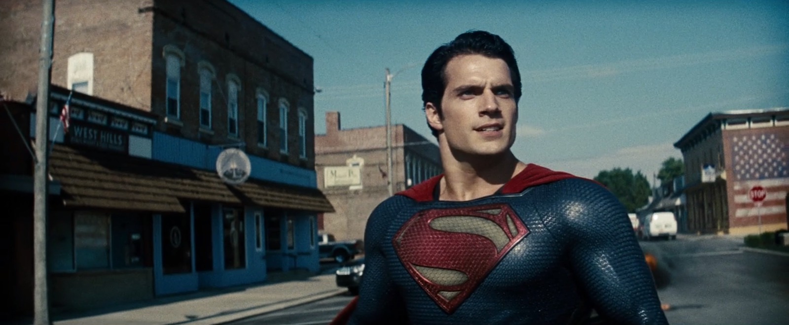 Henry Cavill Wears Blue Superman Costume In Black Adam - Geekosity