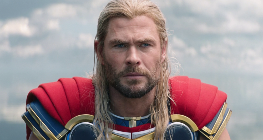 Remarkable portrayal of Thor: Ragnarok. #chrishemsworth #avengers  #hollywood #bestmoments #actor - You… in 2023