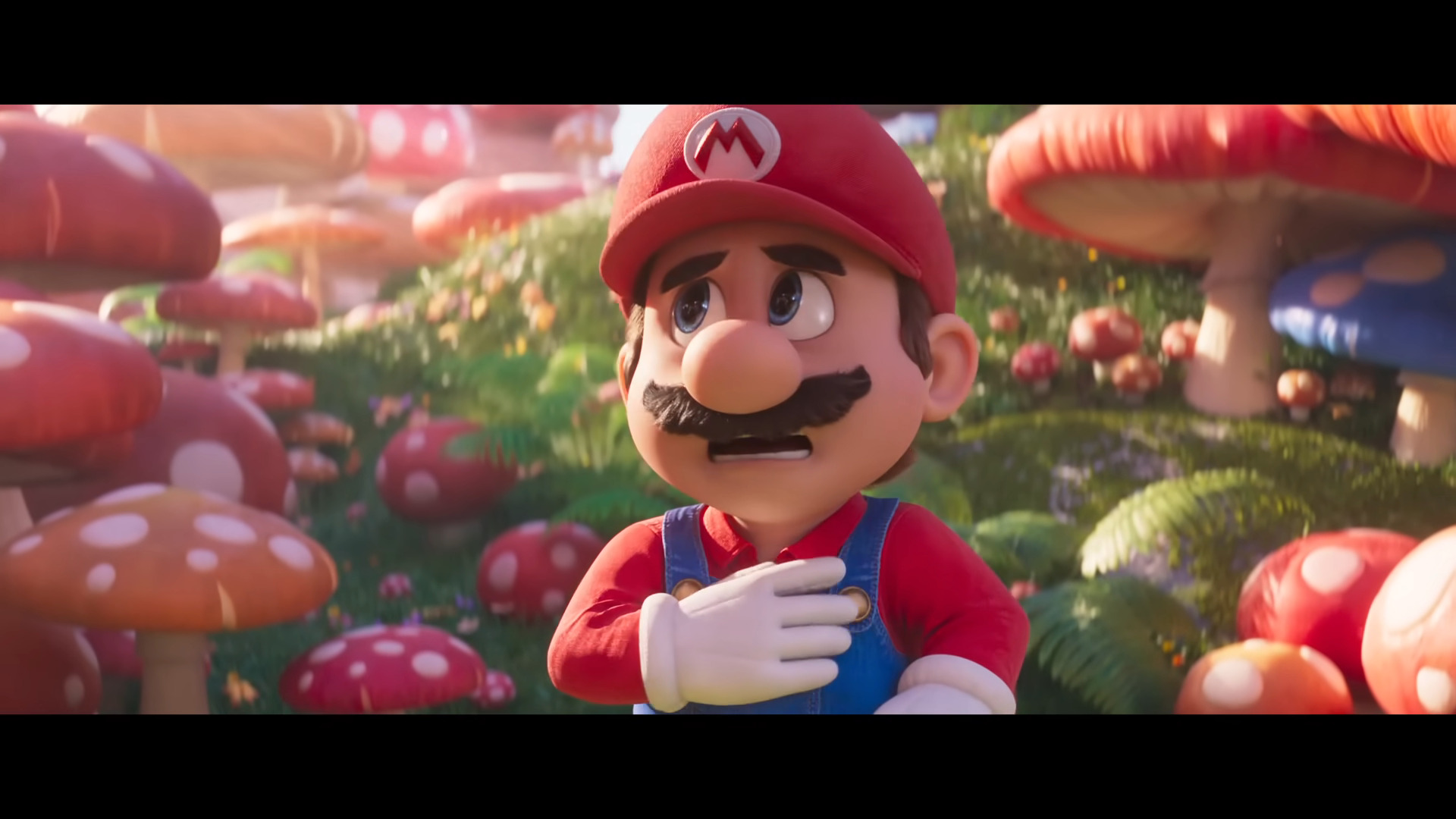 Mario (Chris Pratt) nie jest pewien, co zrobić ze swoim nowym otoczeniem w The Super Mario Bros. Ultimate.  Film (2023), Iluminacja przez YouTube
