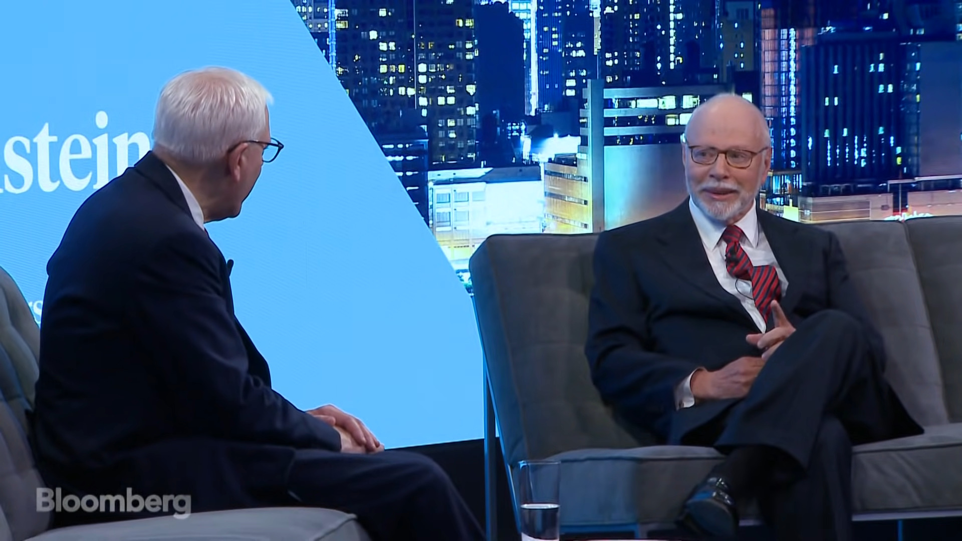 David Rubenstein (left) speaks with Paul Singer (right) about his career via The David Rubenstein Show YouTube
