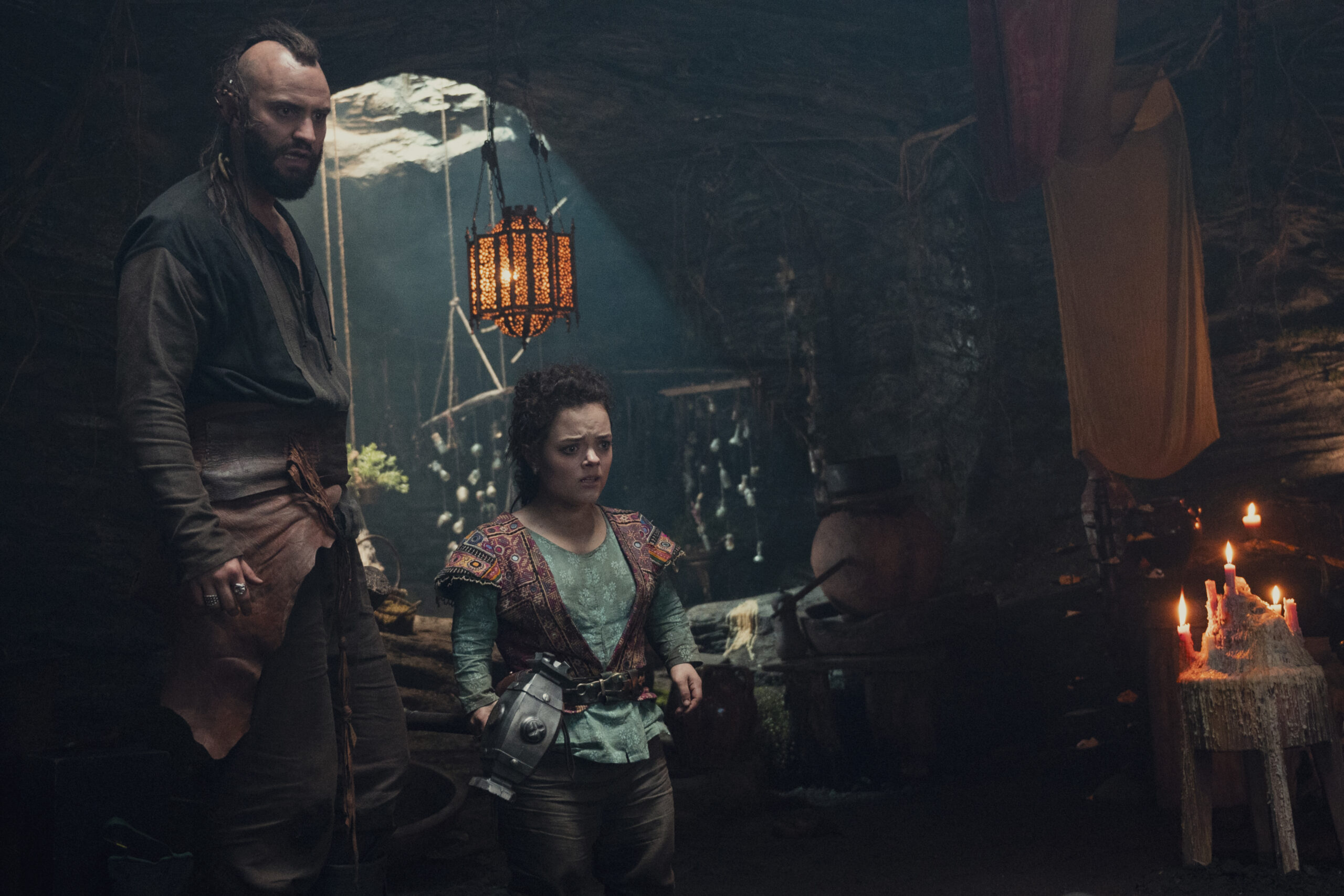 Huw Novelli as Callan, Francesca Mills as Meldof in The Witcher: Blood Origin (2022) via Netflix