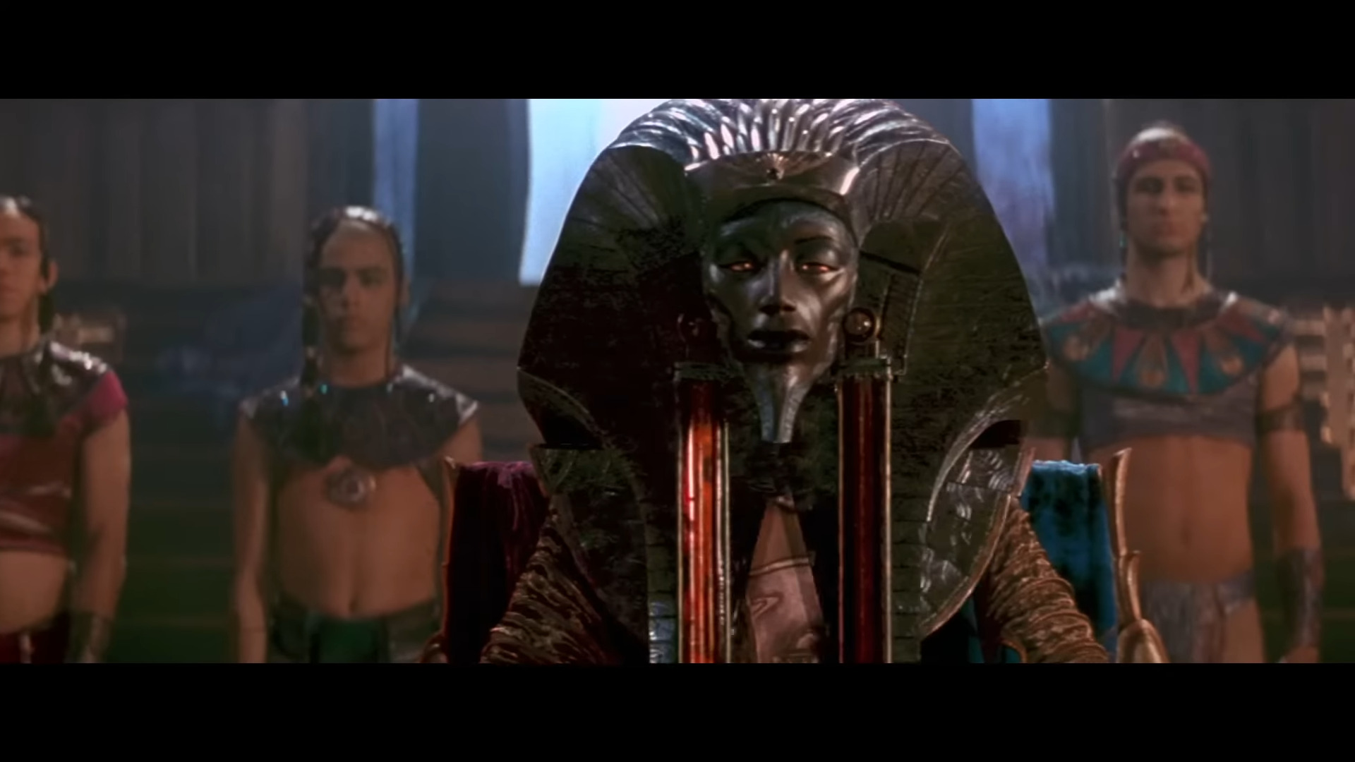 Ra (Jaye Davidson) unveils himself in Stargate (1994), MGM