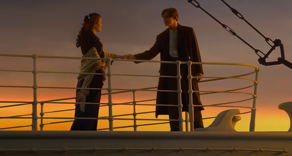 Jack and Rose on deck in 'Titanic' (1997), Paramount Pictures