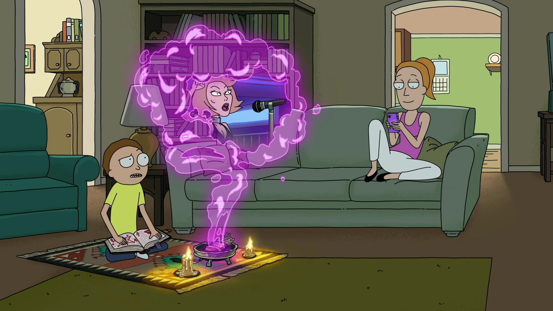 Morty (Justin Roiland) and Summer (Spencer Grammer) receive a GIF of Taylor Swift from Rick (Justin Roiland) in Rick and Morty Season 4 Episode 4 "Claw and Hoarder: Special Ricktim's Morty" (2019), Adult Swim