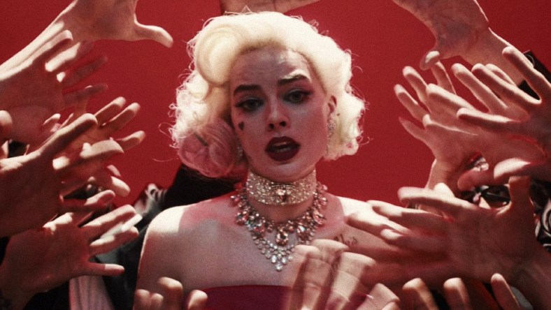 Margot Robbie as Harley thinking she is Marilyn