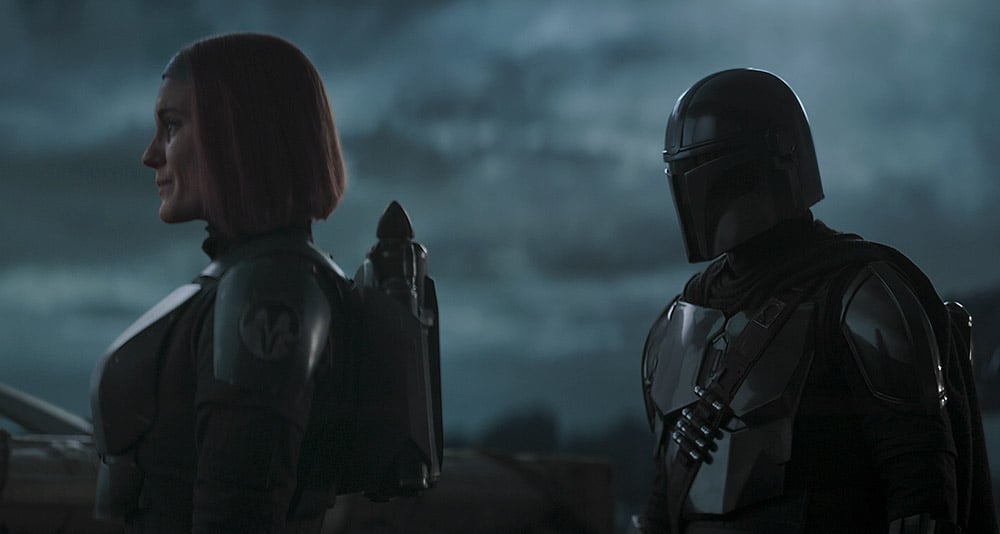 Din Djarin speaks to Bo-Katan Kryze in 'The Mandalorian' (2023), Disney+