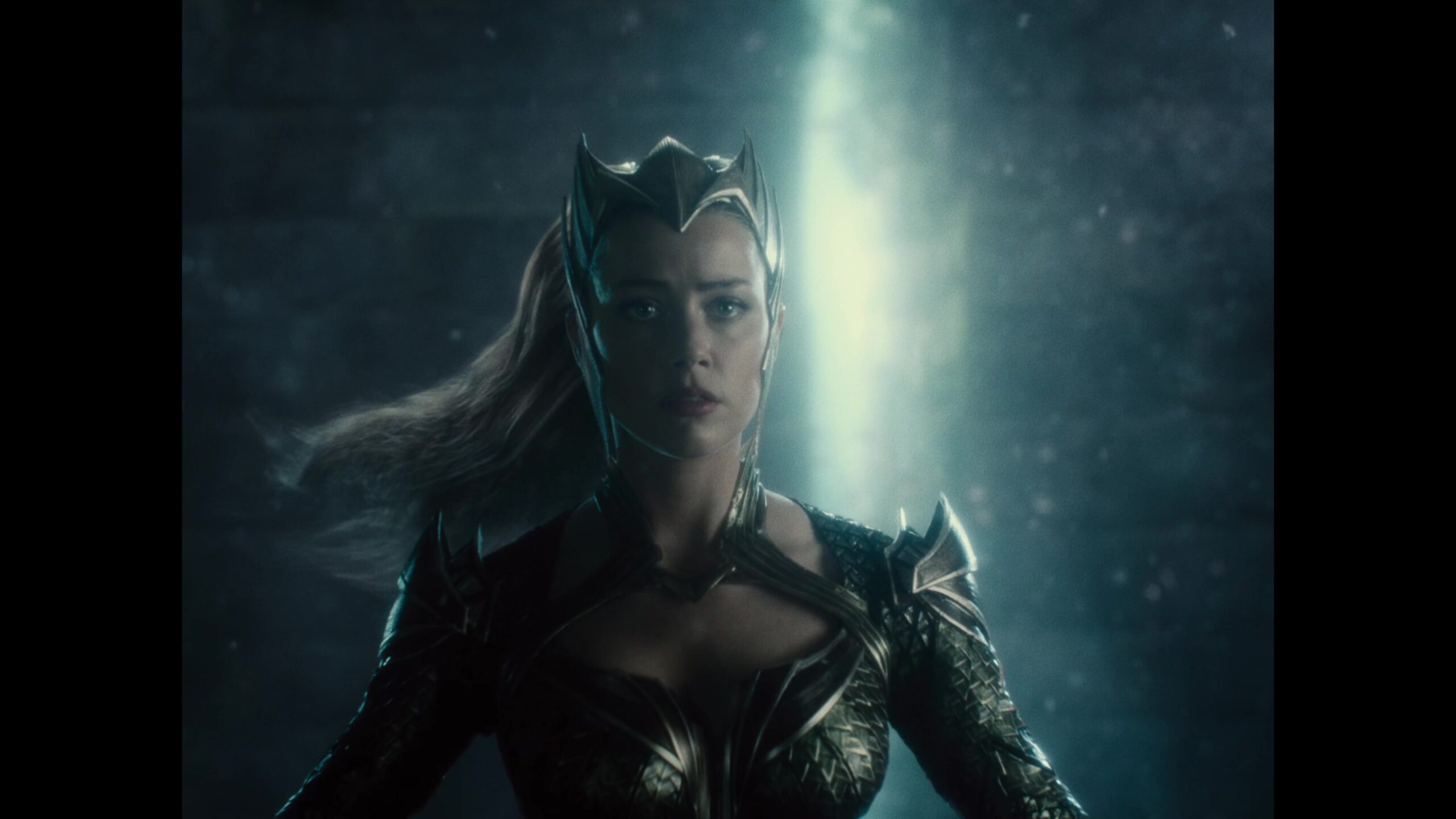 Mera (Amber Heard) notices movement from Atlantis' Mother Box in Zack Snyder’s Justice League (2021), Warner Bros. Pictures