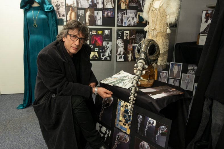 Neil Gaiman on the set of The Sandman (2022), Netflix