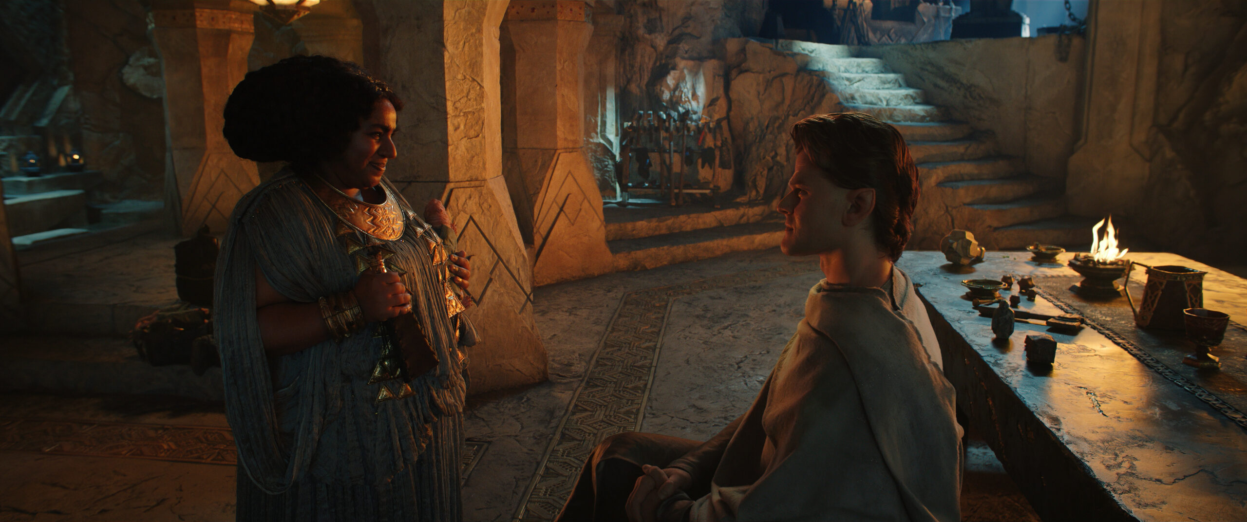 Sophia Nomvete como Princesa Disa e Robert Aramayo como Elrond em O Senhor dos Anéis: Os Anéis do Poder (2022), Amazon Studios