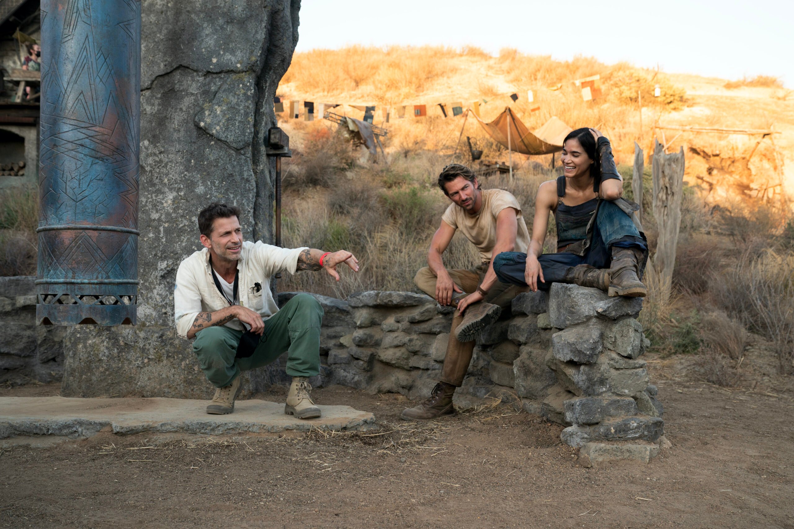 REBEL MOON: (L-R) Director/writer/producer Zack Snyder , Michiel Huisman as Gunnar and Sofia Boutella as Kora on the set of Rebel Moon. Cr. Clay Enos/Netflix © 2023