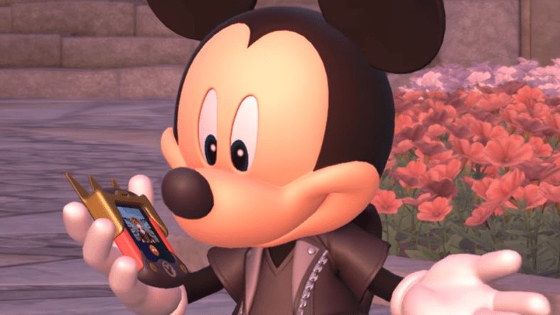 King Mickey (Chris Diamantopoulos) and Riku (David Gallagher) explain the concept of Replicas to Sora (Haley Joel Osment) in Kingdom Hearts 3 (2019), Square Enix