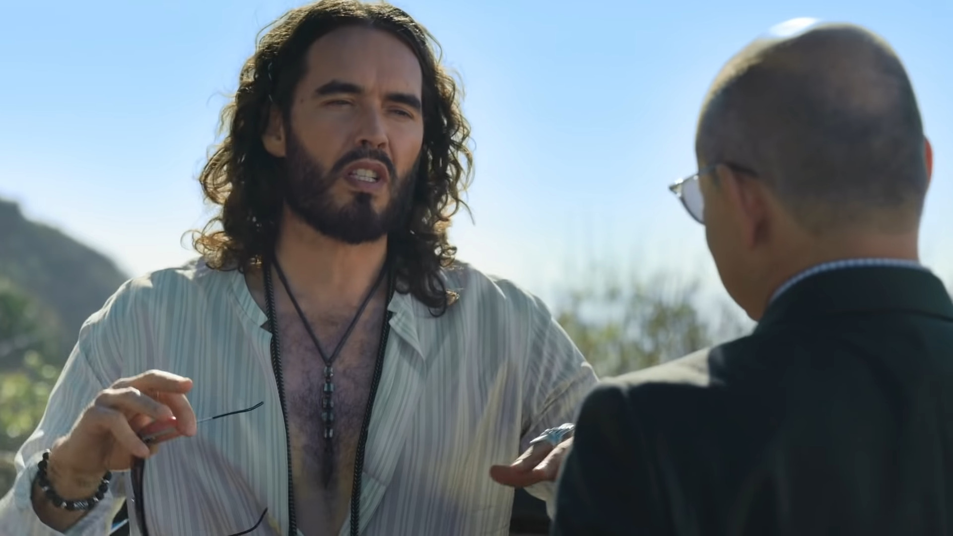 Lance (Russell Brand) clears the air with Joe (Rob Corddry) in Ballers Season 4 Episode 5 "Doink" (2018), HBO