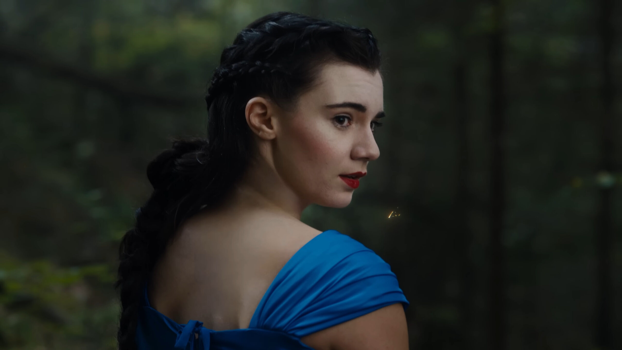 Brett Cooper makes her debut as Snow White in the trailer to Snow White and the Evil Queen (2023), Bentkey