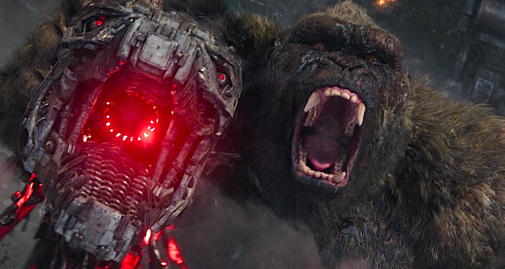 Kong holds Mecha-Godzilla's head in Godzilla vs. Kong (2021), Warner Bros. Pictures