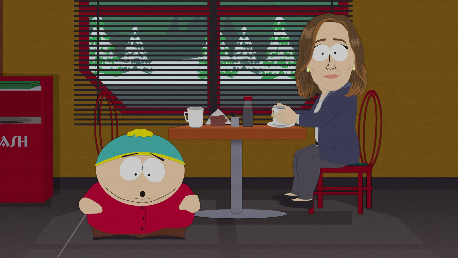 Cartman (Trey Parker) pede desculpas a Kathleen Kennedy (Kimberly Brooks) em South Park: Juntando-se ao Panderverse (2023), Paramount