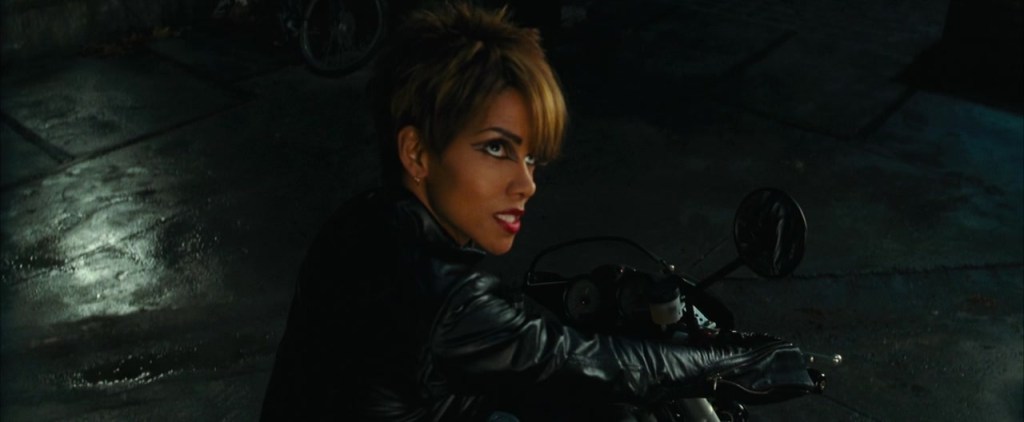 Patience (Halle Berry) is on the path of revenge in Catwoman (2004), Warner Bros. Pictures