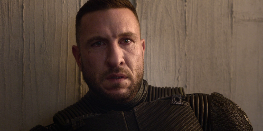 Master Chief (Pablo Schreiber) tries to come to terms with Makee's (Charlie Murphy) interpretation of their shared Forerunner vision in Halo Season 1 Episode 8 “Allegiance” (2022), Paramount Plus