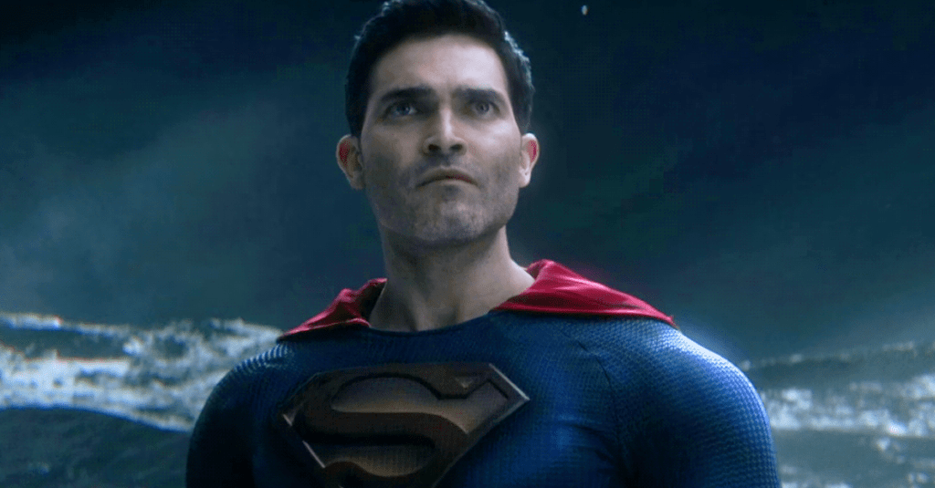 超人（泰勒·霍奇林饰）正在为《超人与露易丝》第 3 季第 12 集中的最后一场战斗做准备 