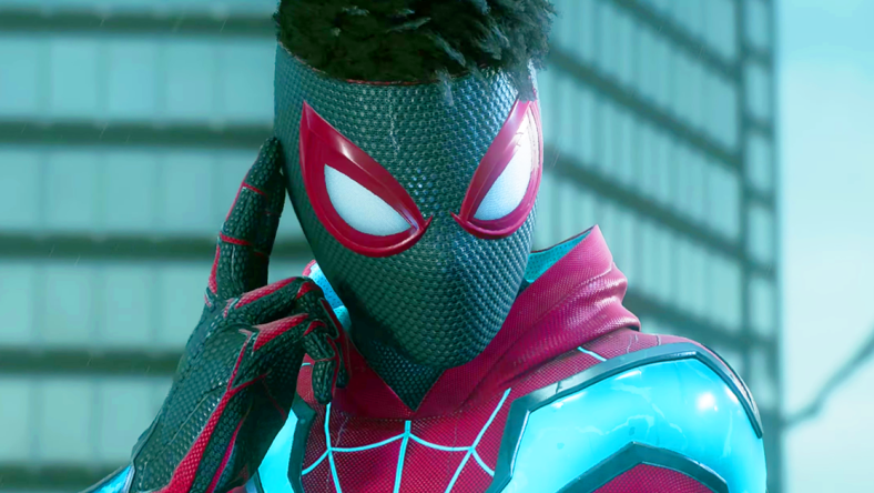 Miles (Nadji Jeter) lets Peter (Yuri Lowenthal) know that Venom (Tony Todd) is on the move in Marvel's Spider-Man 2 (2023), Insomniac Games