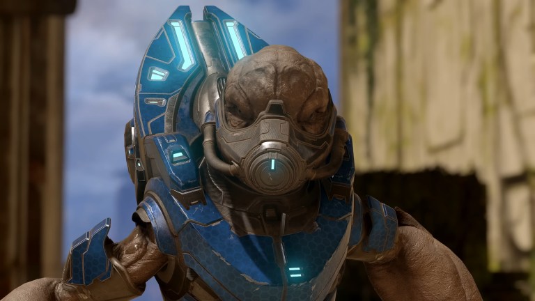 A Grunt (Joseph Staten) stands ready to meet his maker in Halo Infinite (2021), 343 Industries