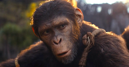 (Front): Noa (played by Owen Teague) in 20th Century Studios' KINGDOM OF THE PLANET OF THE APES. Photo courtesy of 20th Century Studios. © 2024 20th Century Studios. All Rights Reserved.