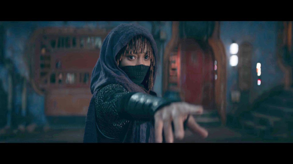 Mae (Amandla Stenberg) prepares to defend herself from Sol (Lee Jung-jae) in The Acolyte (2024), Disney